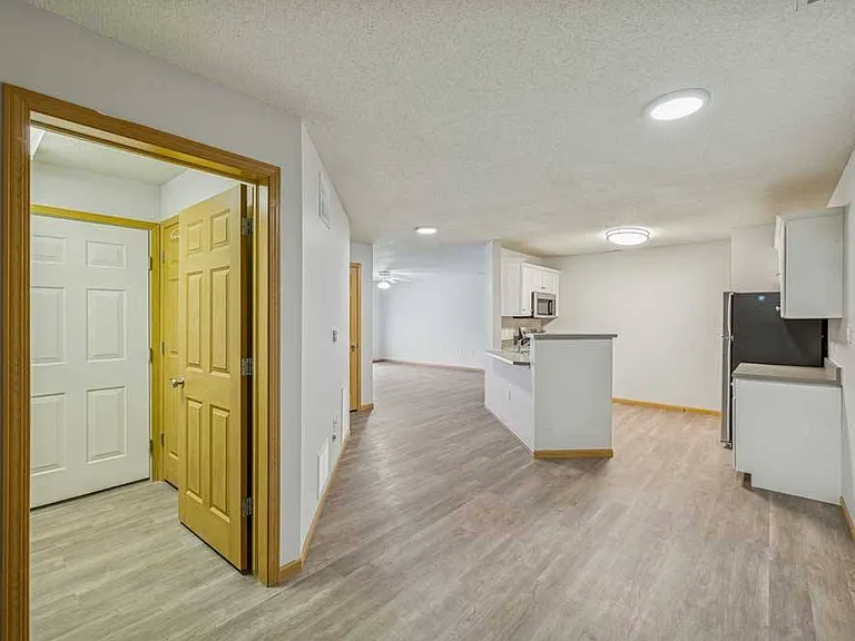 Pinebrook Apartments — Photo 71