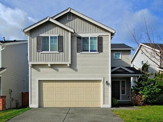 3rd image of 131 Glennwood Pl NE
