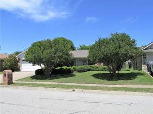 6449 Ridglea Dr, Watauga, TX 76148