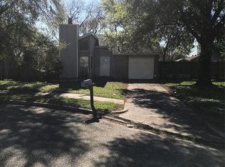 5403 Carousel Cir, Baytown, TX 77521