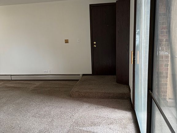 5th image of 15729 Thomas Ln #1B