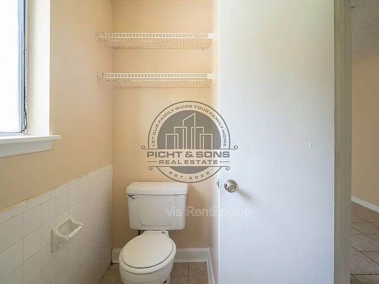 836 Richmond St #10 — Photo 11