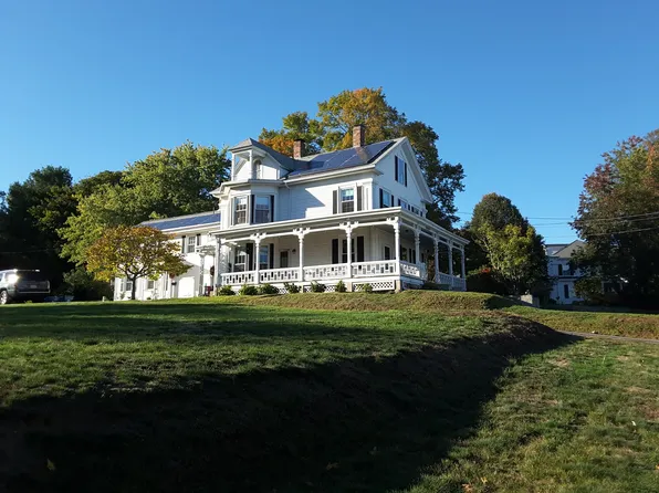 36 Pleasant St, Uxbridge, MA 01569