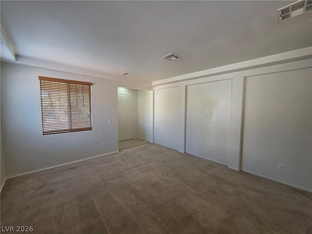 3 bed, 2.5 bath, 2658 sqft, $2,359 — Photo 4