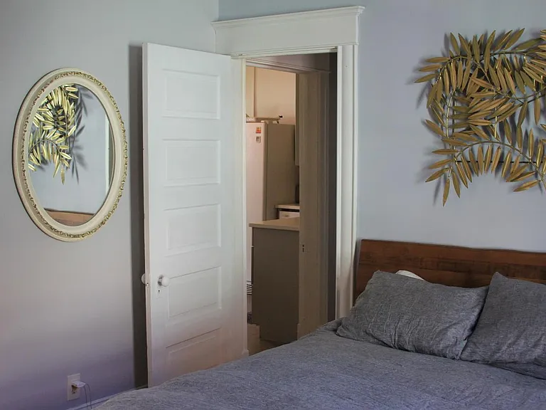 2118 Grand St NE #1 — Photo 14