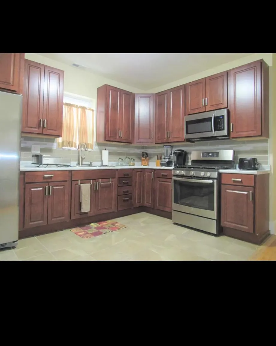 8727 S Manistee Ave — Photo 2