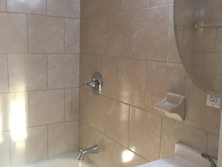 1626 N Milton Ave — Photo 7