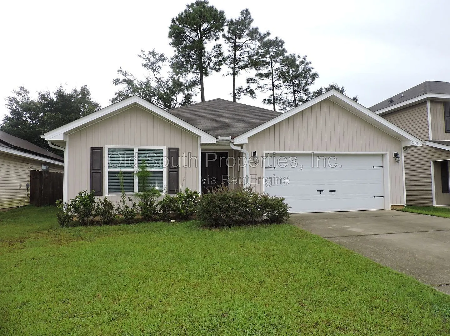 4 bed, 2.0 bath, 1827 sqft, $1,995 — Photo 1