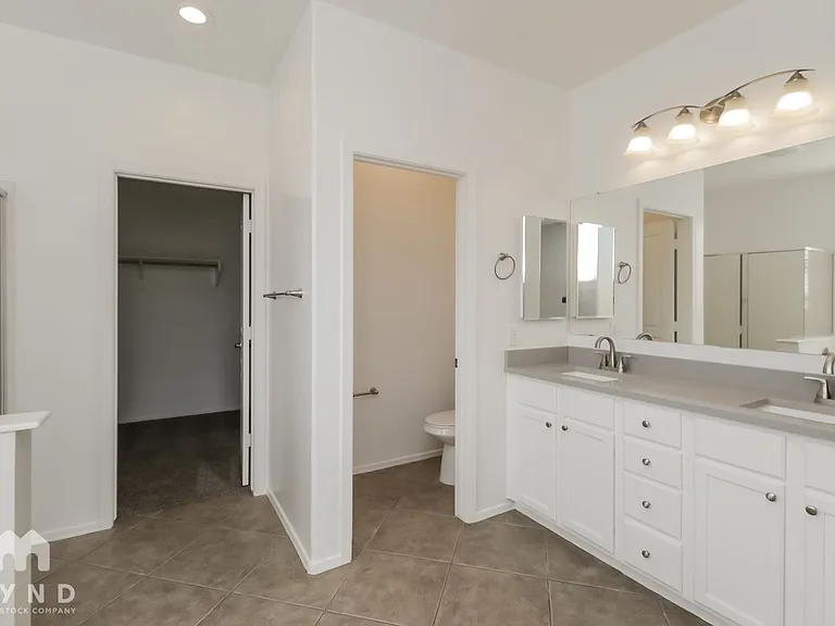 21549 E Lords Ct — Photo 10