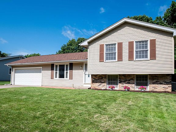 2nd image of 4005 N Marbleway Dr