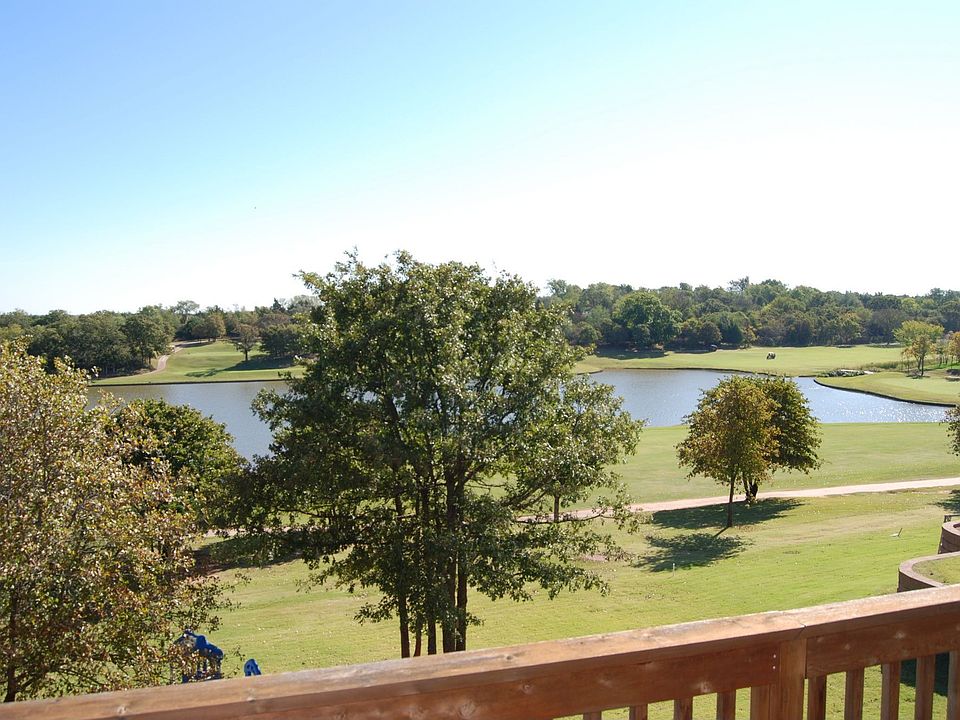 Backyard Upper Deck Lake and Golf Course Views