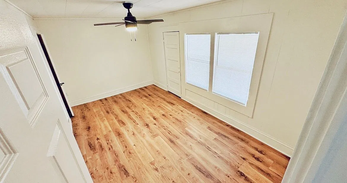 1 bed, 1.0 bath, 700 sqft, $1,050 — Photo 2