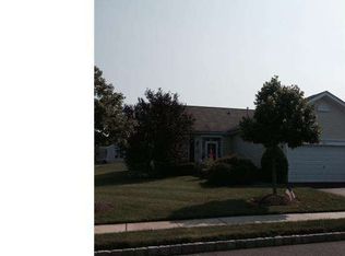 91 Chamber Ln, Columbus, NJ 08022