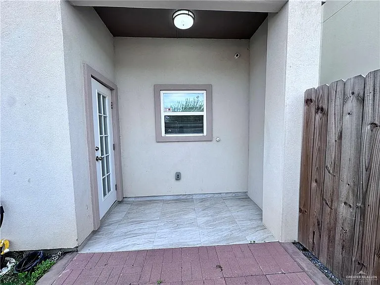 1905 Sunset Dr — Photo 21
