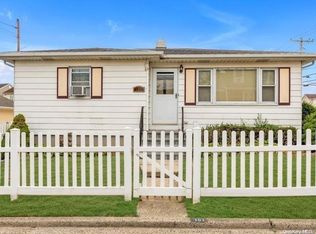 101 Kopf Rd, Bellmore, NY 11710