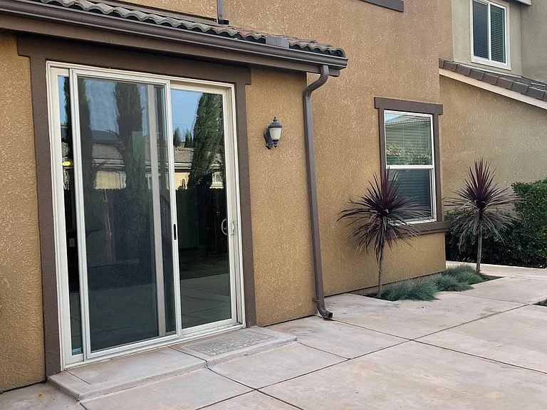 2042 E Christensen Dr — Photo 25