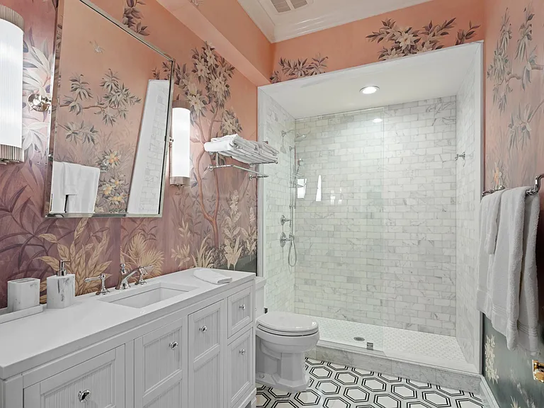 3240 N Flagler Dr — Photo 33