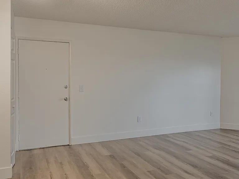 Madera Court Apartments - Troutdale Oregon - Two Bedroom Living Room