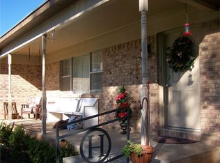 504 W Hall St, Bangs, TX 76823