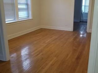 2839 W Nelson St #4, Chicago, IL 60618