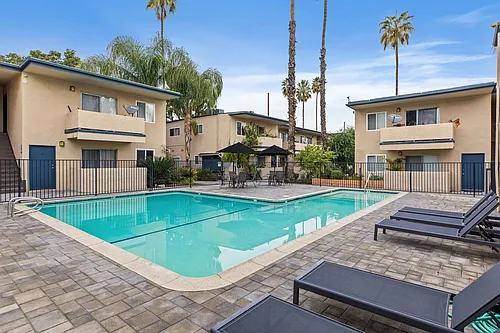 Tarzana Court Apartments Photo 1