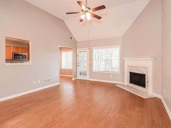 3rd image of 1917 Summit Creek Way
