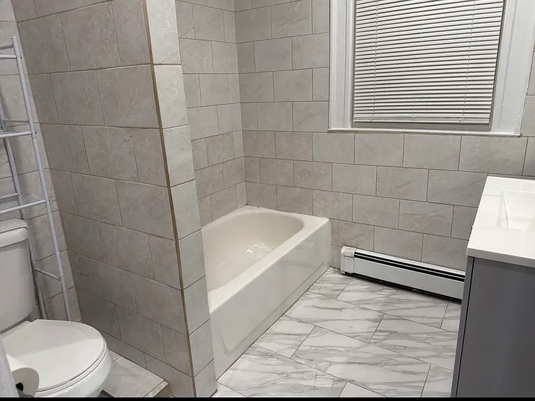 252 Boulevard #1 — Photo 4