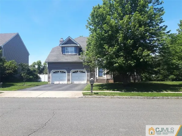 44 Veterans Dr, South River, NJ 08882