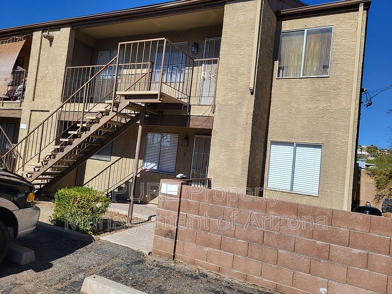1st image of 13021 N 21st Pl APT 2