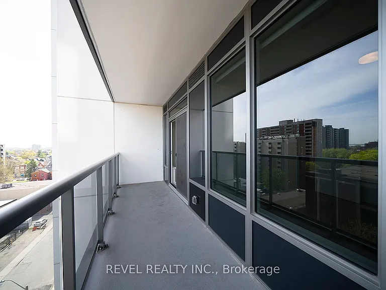 212 King William St #823 — Photo 13