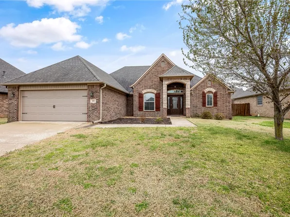 202 W Hayden Blvd, Rogers, AR 72756