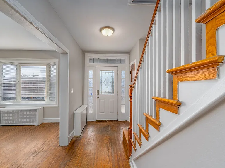 4244 Shamrock Ave — Photo 4