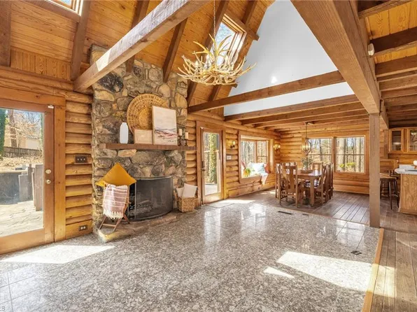 1575 Westland Ln, Clemmons, NC 27012