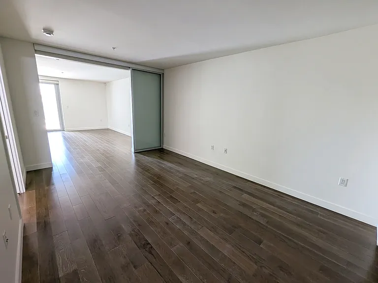 901 S Flower St #509 — Photo 9