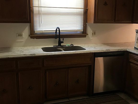3rd image of 525 Yates Ave #H1