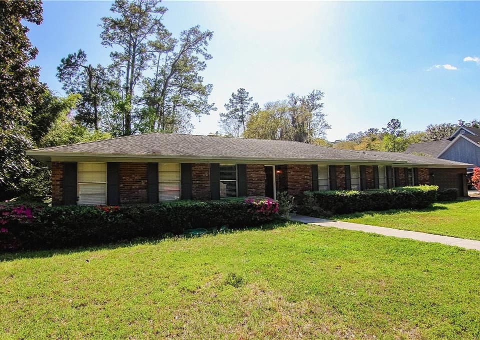 1st image of 110 Youngwood Dr