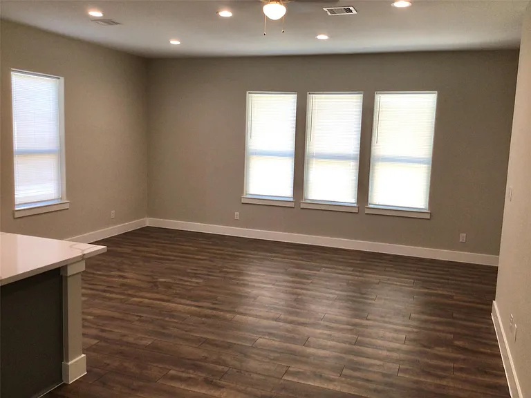 2109 Marnel Rd #F — Photo 17