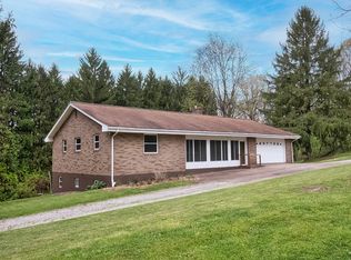 353 Thompson Hill Rd, Aliquippa, PA 15001
