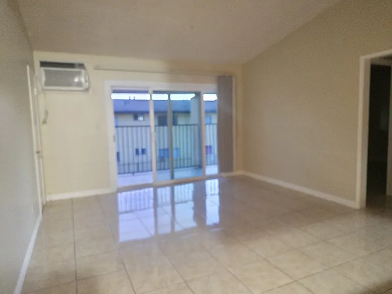 2642 Maxon Rd #6 — Photo 4