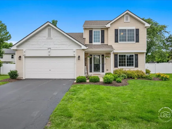 599 Ryegrass Cir, Aurora, IL 60504