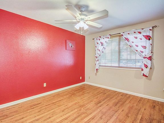 4th image of 335 S Bandera Cir