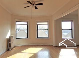 6812 N Lakewood Ave APT 2A, Chicago, IL 60626