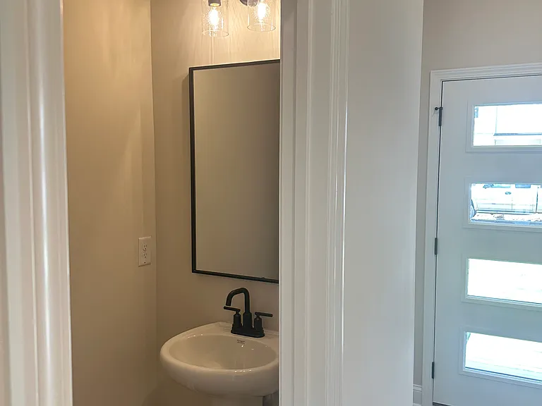 101 Asbury Dr NW #11 — Photo 8