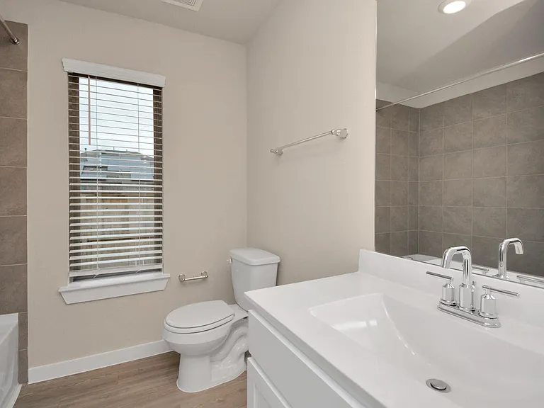 2734 San Bernard Dr — Photo 30
