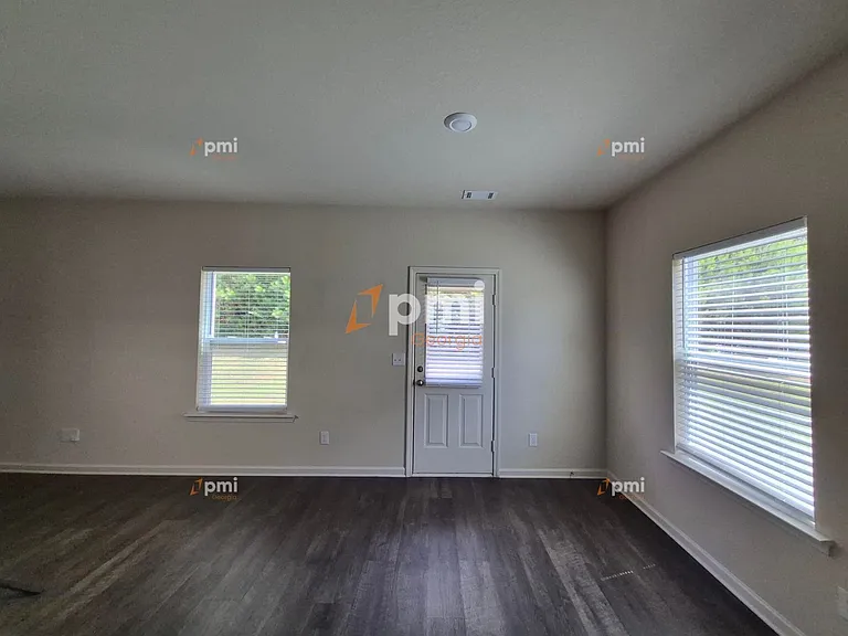 115 Foley Dr — Photo 4