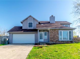 3526 Oak Tree Cir, Indianapolis, IN