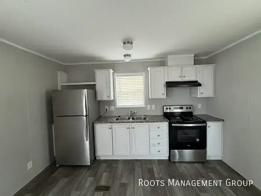 1 Bed 1 Bath Home Available for Lease at Alliance Vista MH and RV Park - Apply Now! — Photo 3