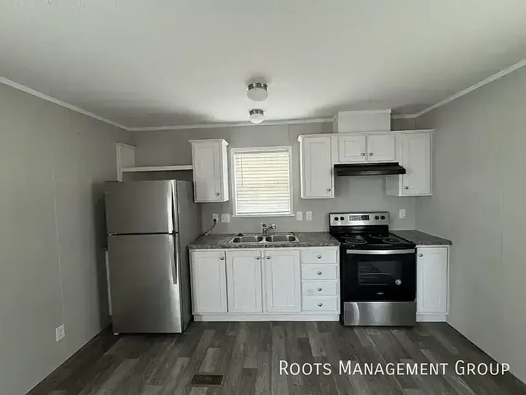 C4 Trailerville Ct #C4 — Photo 3