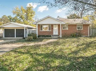 1818 Oak Tree St, Saint Peters, MO 63376