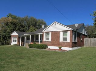 510 E Jordan St, Mansfield, MO 65704
